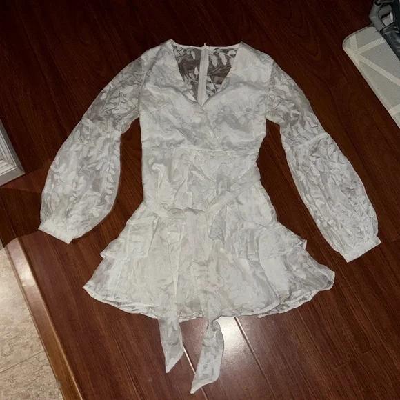 Saints + Secrets Mini Dress White Floral lace Balloon Sleeve Ruffle V-Neck S - Picture 2 of 8